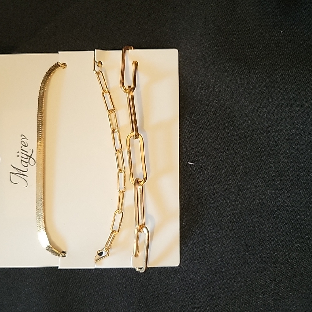 Brand new ladies bracelets. Set of 3